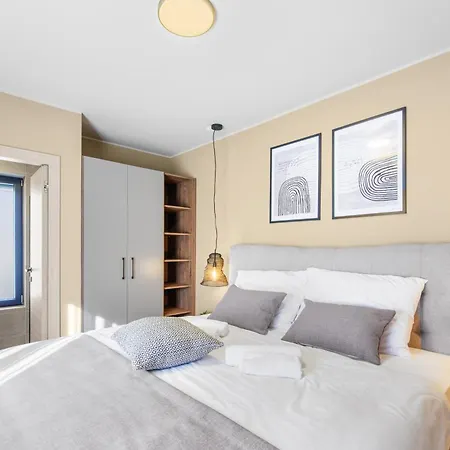 Apartman Querchus 7 With Private Pool