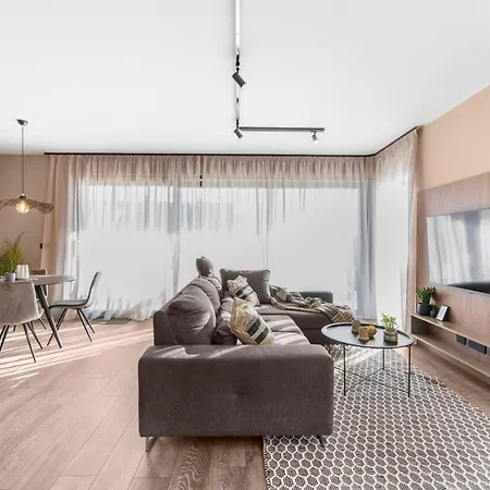 Апартаменты Querchus 7 With Private Pool *